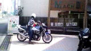 ＳＵＺＵＫＩ　GSX1400　ＨＯＮＤＡ　CBR600RR