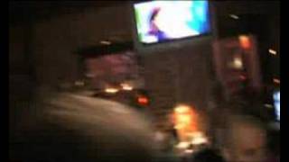 Noize MC фристайлит в баре Tundra в 2007 году