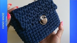Элегантная прогулочная сумочка крючком из трикотажной пряжи.