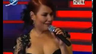 Deniz Seki ''Yıldızlarla Düet'' müthiş etekaltı videosu