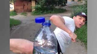 В Сети новый флешмоб #bottlecapchallenge