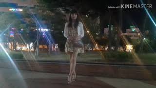 Jina  crossdresser park fountain show