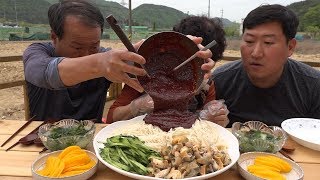 쫀득한 백고둥과 매콤한 소스로 만든 비빔 소면~!!요리&먹방!! - Mukbang eating show