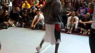 Hiphop Battles: Manu Vs Jeremy(Kulture-Kid) @t Funkin Stylez Eindhoven 2011