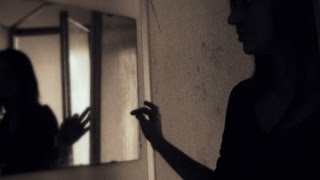 Cách đặt gương trong nhà để không hại phong thủy, tán khí xấu hại người