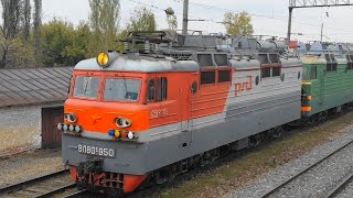 Электровоз ВЛ80С-924/950 с грузовым поездом