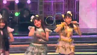 岡村靖幸 x ももいろクローバー "あの娘ぼくが走ったらどんな顔するだろう" MV