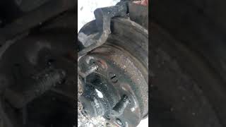 Как поменять шпильку на Соболе на переднем колесе.