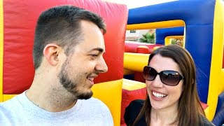 Obstacle Course Bounce House Family Fun! Mike and Sandra Race Along the Course with Alex