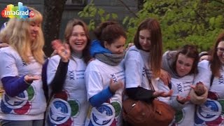 В Архангельске состоялся флэш-моб «Эстафета приветов»