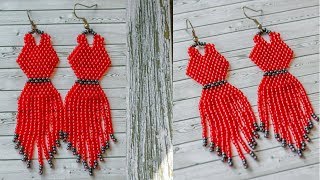 ДЛИННЫЕ СЕРЬГИ из бисера в форме платья?