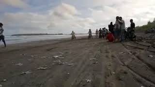 JAMPANG JUARA jagur motor surade (xjx) VS meldy motor bogor drag race pantai ujung genteng !!!
