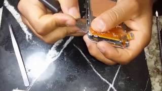 how to Replacement lcd of Samsung Galaxy G318H Ace 4 Neo طريقة تغييرشاشة هاتف سامسونج