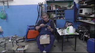 Презенты.  BMW с боковым ударом.   ваз 2106.