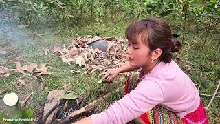 Primitive Life : Ep 22 - The ethnic girl who looks after the forest is sick.