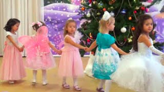 Дети поют Ёлочка ДЕТСКИЙ САД Голос дети Новый год  Kindergarten songs for children 新年