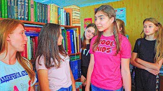 БЕДНЫЕ ДЕТДОМОВЦЫ против БОГАТЫХ ШКОЛЬНИЦ!! (Крутые детки) Cool Kids