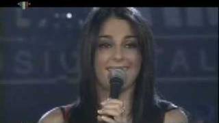 "Dopiamente Fragili" Live e emozionata- Anna Tatangelo
