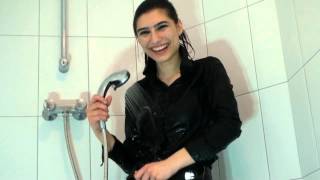 Sample of Iranian Zarina in wet clothes