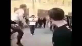 Быдло получает по морде