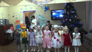 Утренник новогодний, песня "Поселился снеговик во дворе"