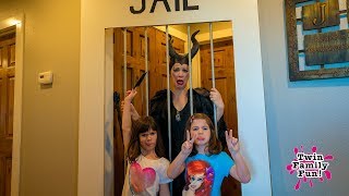 Elsa send Maleficent to JAIL Bloopers and Behind the Scenes