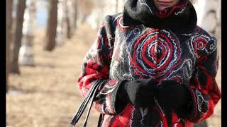Пальто валяное  Красное и черное