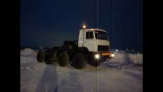Седельный тягач МЗКТ-7429(8Х8),470л.с. + трал КЗКТ-9101(60тн)