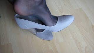 suede pumps and nylons, shoeplay