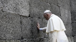 Papa Francisco visitou Auschwitz em silêncio