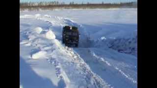 Гололёд ГАЗ-66 буксует на подъёме