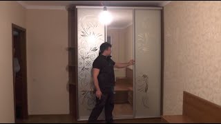 Мебель в спальню. Кровать, шкаф-купе пескоструй, комод на заказ Киев.