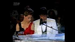 Udo Jürgens komponiert mal schnell.... (1989 Casino Velden) + "Say Goodbye with a smile"