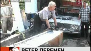 Пенсионер смастерил ветряк