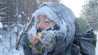 В Кыргызстане мороз. Дальнобойщики страдают больше всех