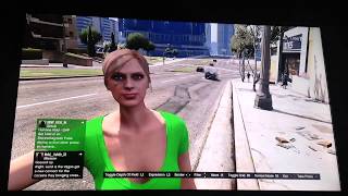 GTA 5 - Topless glitch! (Xbox 360/PS3)