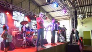 Banda Mil do Paraná animando a festa no São Brás em Medianeira