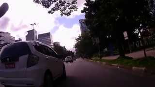 Taxista mandando "pedalar na calçada" após fina "educativa"