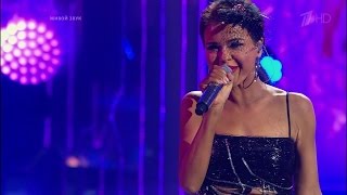 Елена Темникова. Selena Gomez – «Love You Like a Love Song». Точь‑в‑точь. Фрагмент выпуска.
