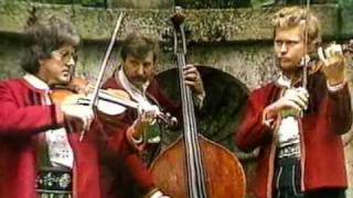 TIROLER TANZGEIGER - JODLER und KUGELATER LANDLER