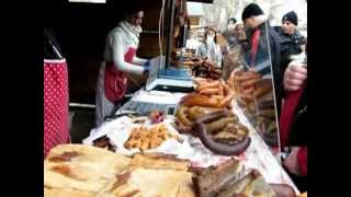 Mangalica Fesztivál Hurka,májas,kolbász,töpörtyű özön Szabadság tér 2013 02 09 PSVideo