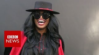 London Fashion Week: What people really wear?- BBC News