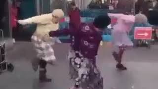 Старухи отжигают