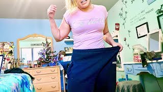 trying on old clothes | Vlogmas 21, 2017