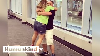 Moms set up sneaky reunion for long-distance couple | Humankind
