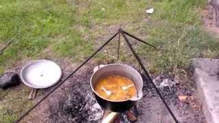 Как правильно приготовить вкусный плов в казане на костре