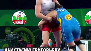 Тыныбекова получила золото индивидуального Кубка мира по борьбе в Сербии