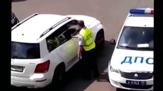 Женские драки на дорогах / драка водителей!