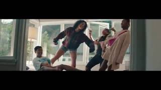 DaniLeigh - "Lurkin" Mini Music Video & Girl Talk