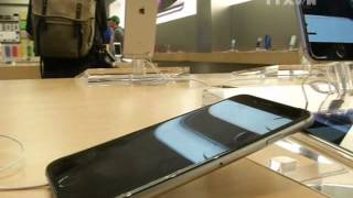 Apple đạt doanh thu kỉ lục sau khi trình lãng 2 mẫu iPhone mới